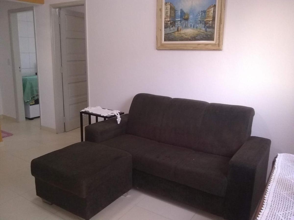 A 50 Metros Da - * Itanhaem